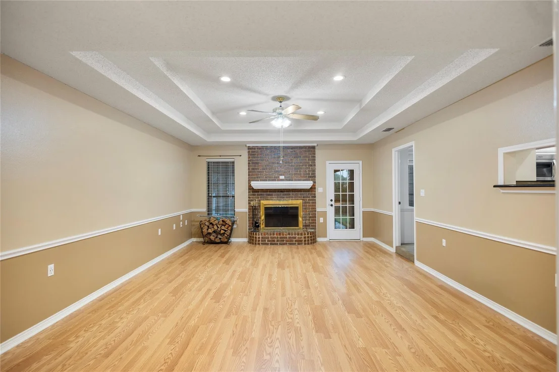 Photo of 121 Crestview Street