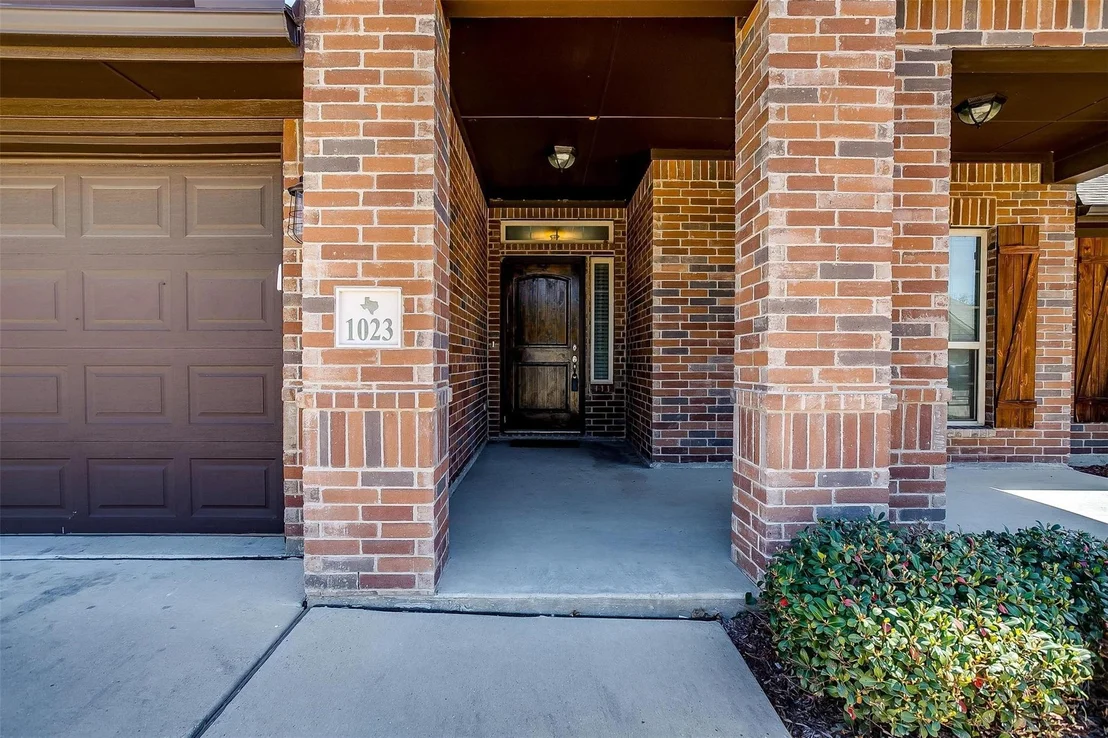 Photo of 1023 Saint Andrews Drive