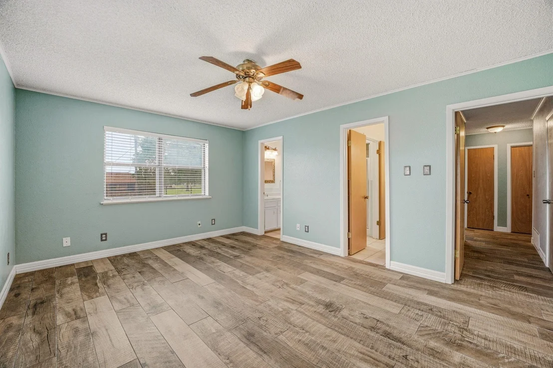 Photo of 621 County Road 484