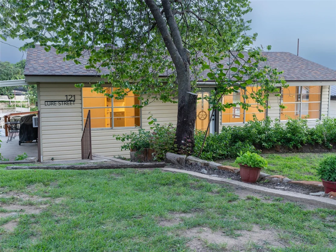Photo of 121 Lure Street