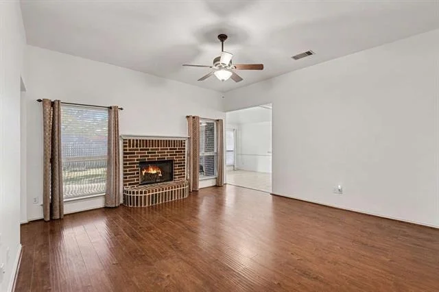 Photo of 813 Wrentham Drive
