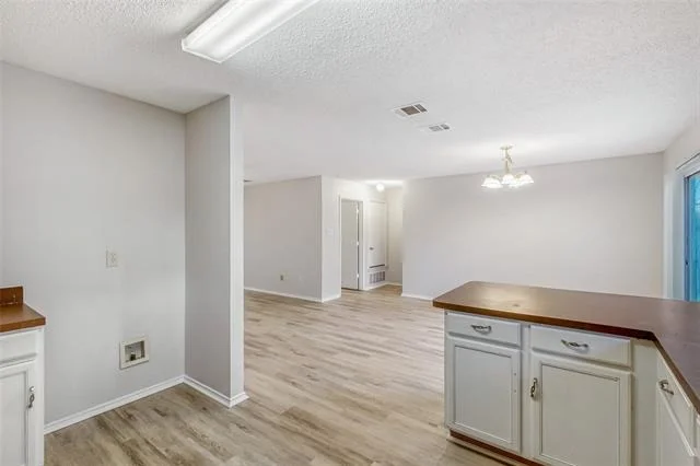 Photo of 7845 Whitney Lane
