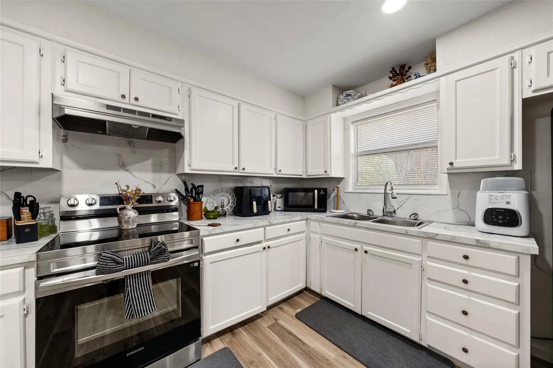Photo of 140 Shirley Drive