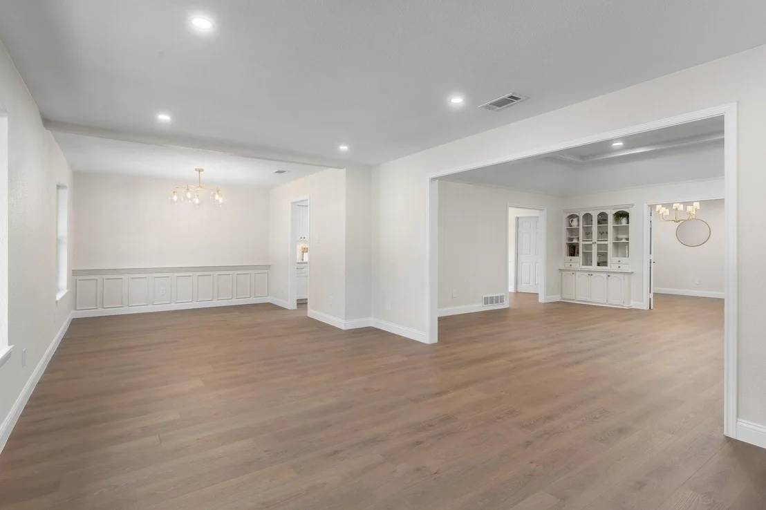 Photo of 2844 Hurstview Drive
