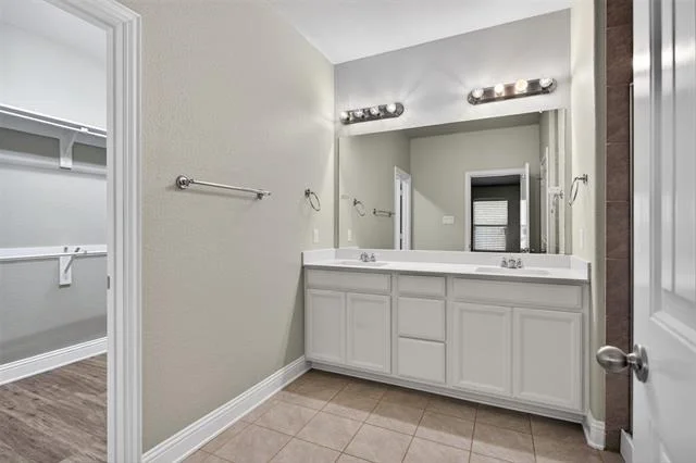 Photo of 2051 Avondown Road