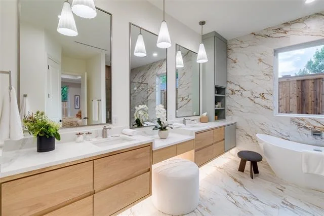 Photo of 3629 Vancouver Drive
