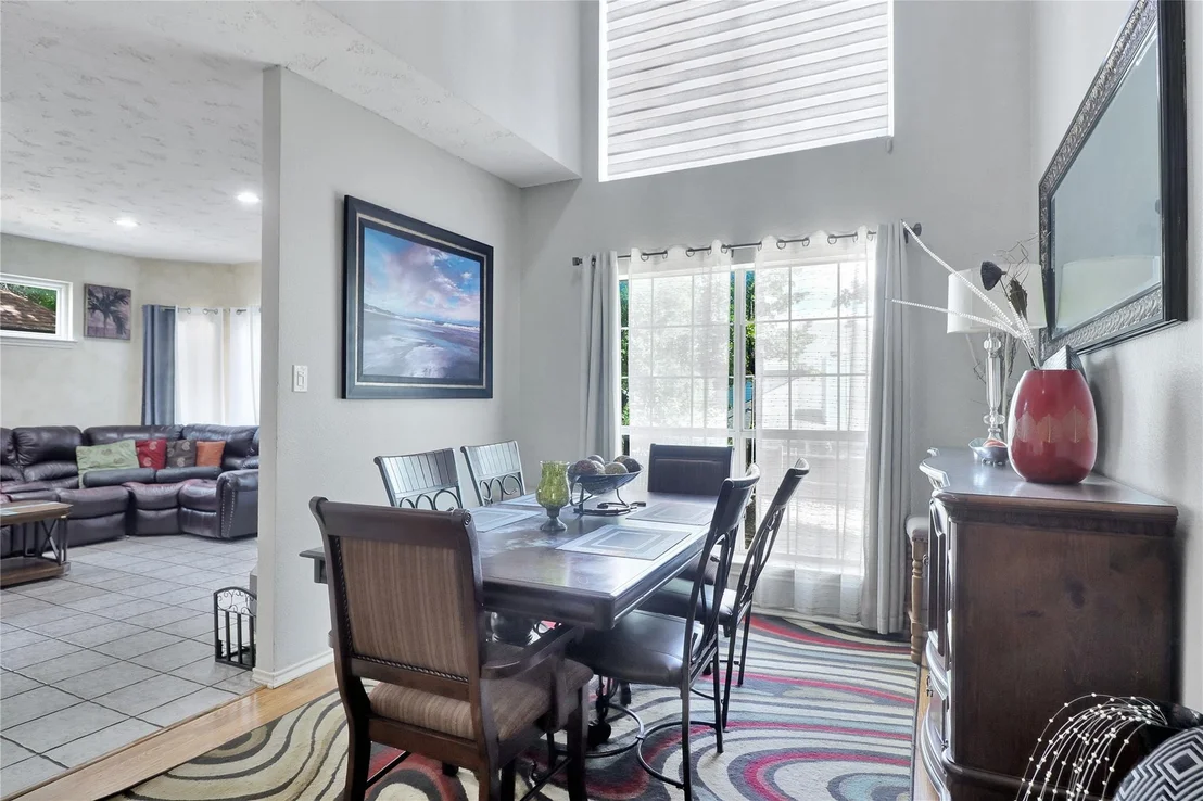 Photo of 1637 Arbor Ridge Drive