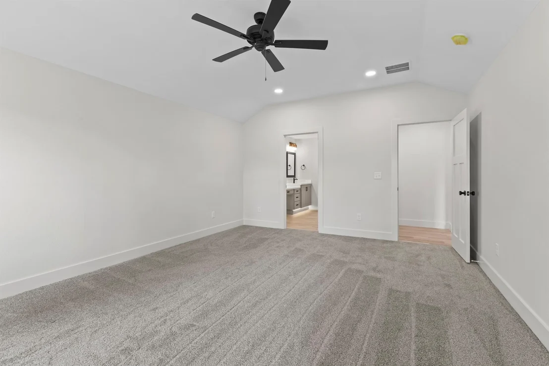 Photo of 16514 Crossing Circle