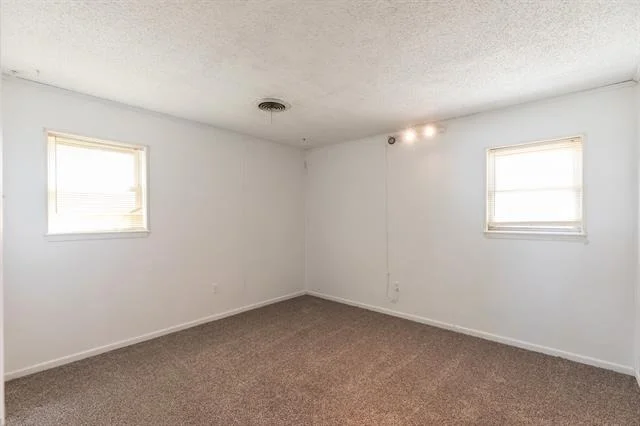 Photo of 903 Ave Q