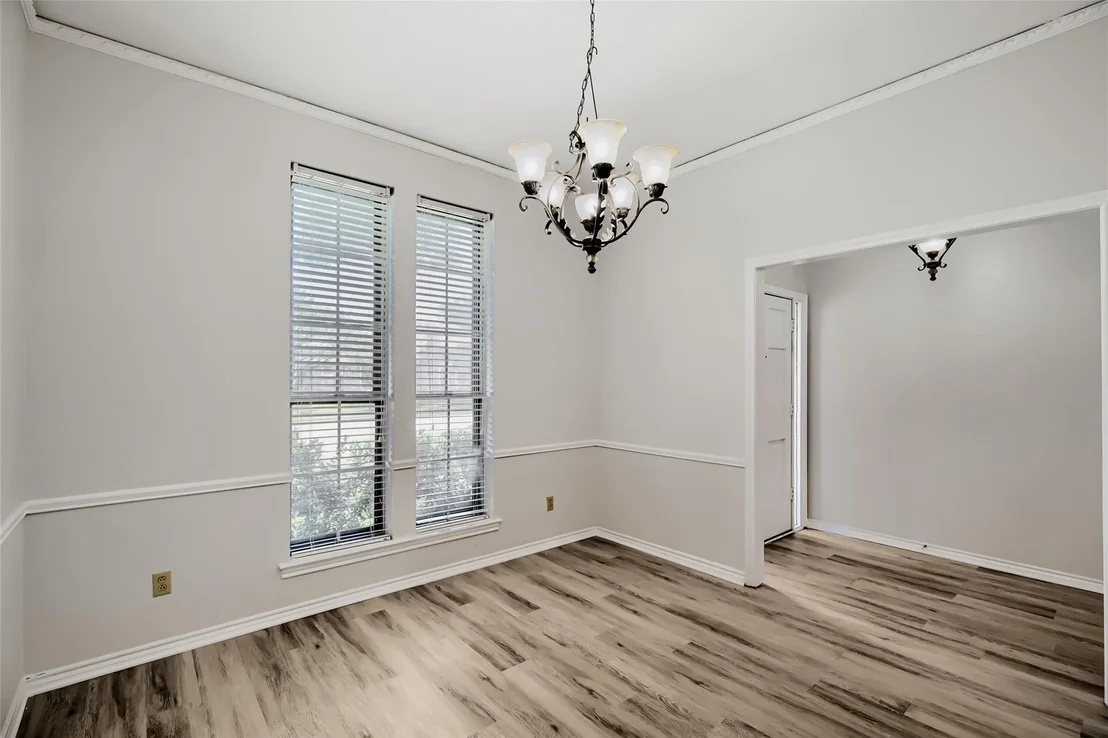 Photo of 1202 E Berkeley Drive