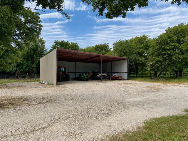 Photo of 636 PRIVATE ROAD 4691