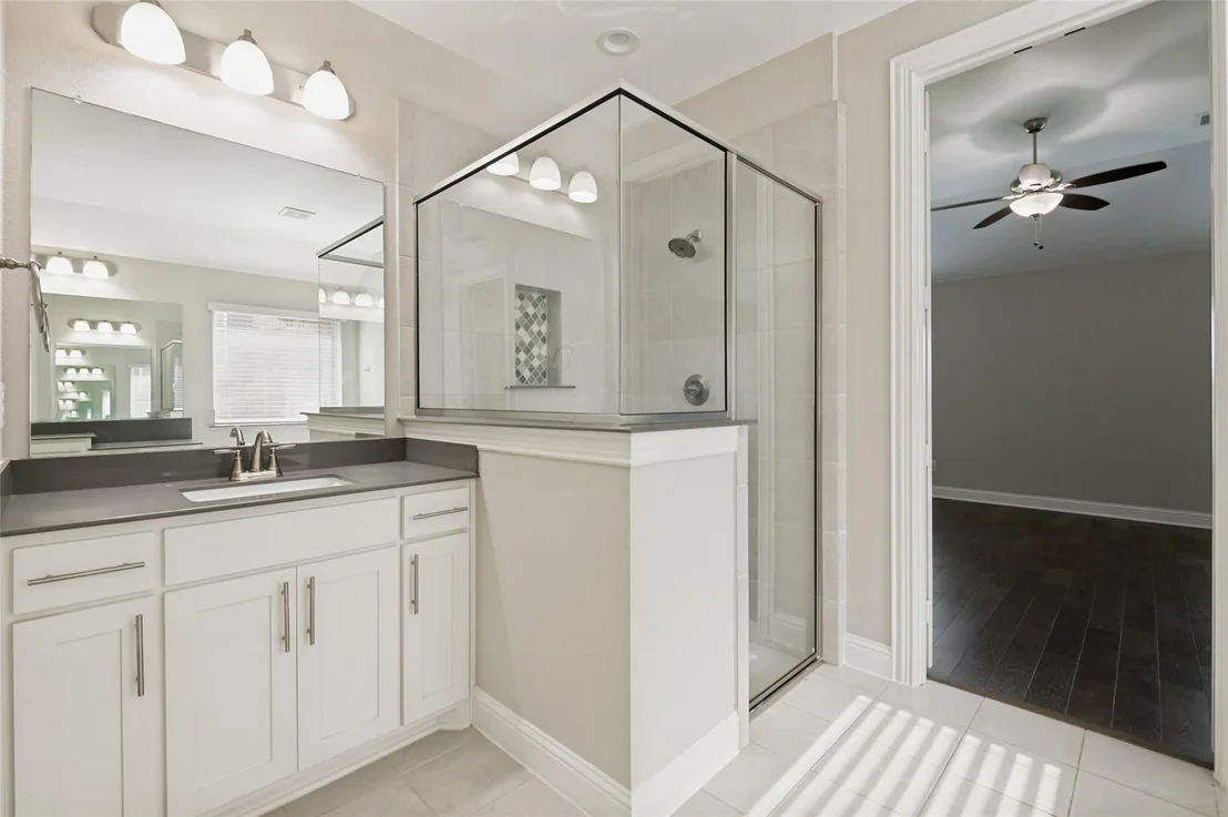 Photo of 541 Windrow Lane