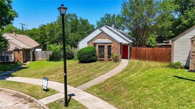 Photo of 102 Pinyon Lane