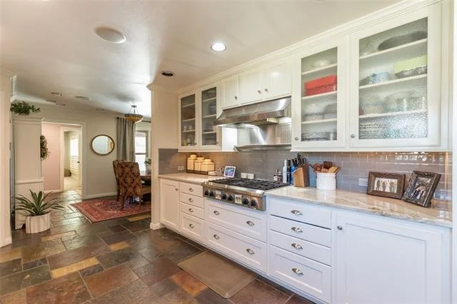 Photo of 1533 Elmwood Drive