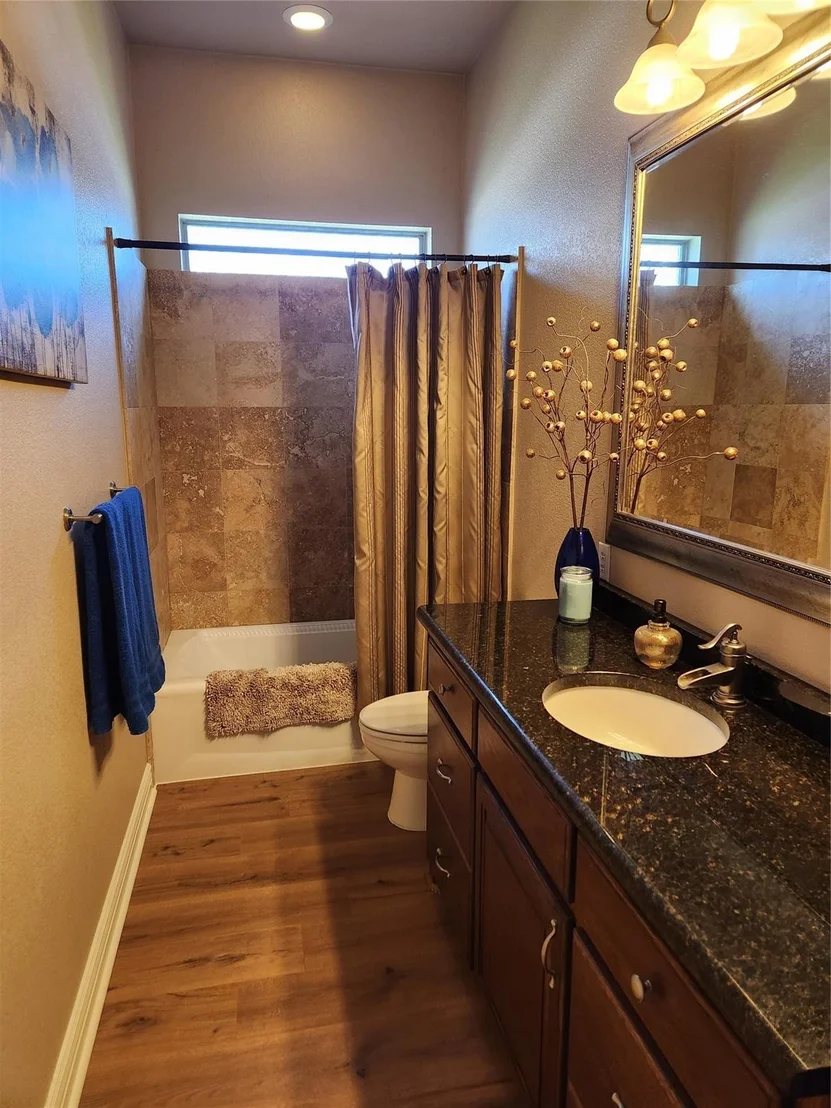 Photo of 6512 Singleton Road