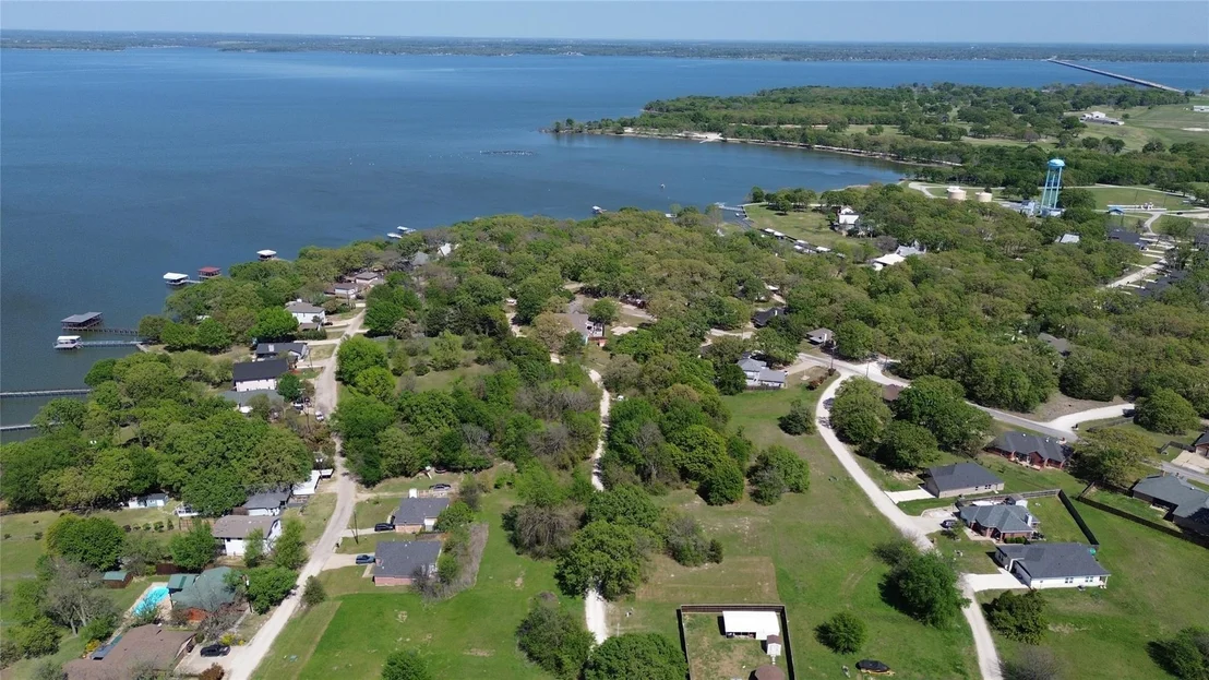 Photo of Unit LOT7 at 725 Hillside Drive