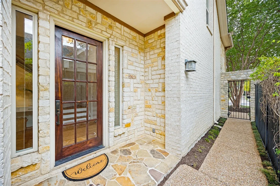 Photo of 5122 Vickery Boulevard