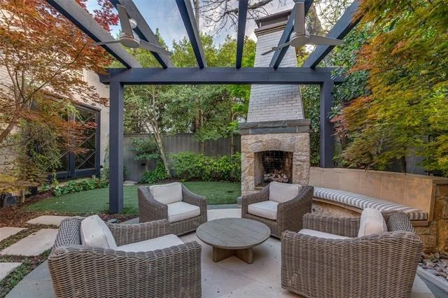 Photo of 4429 Beverly Drive