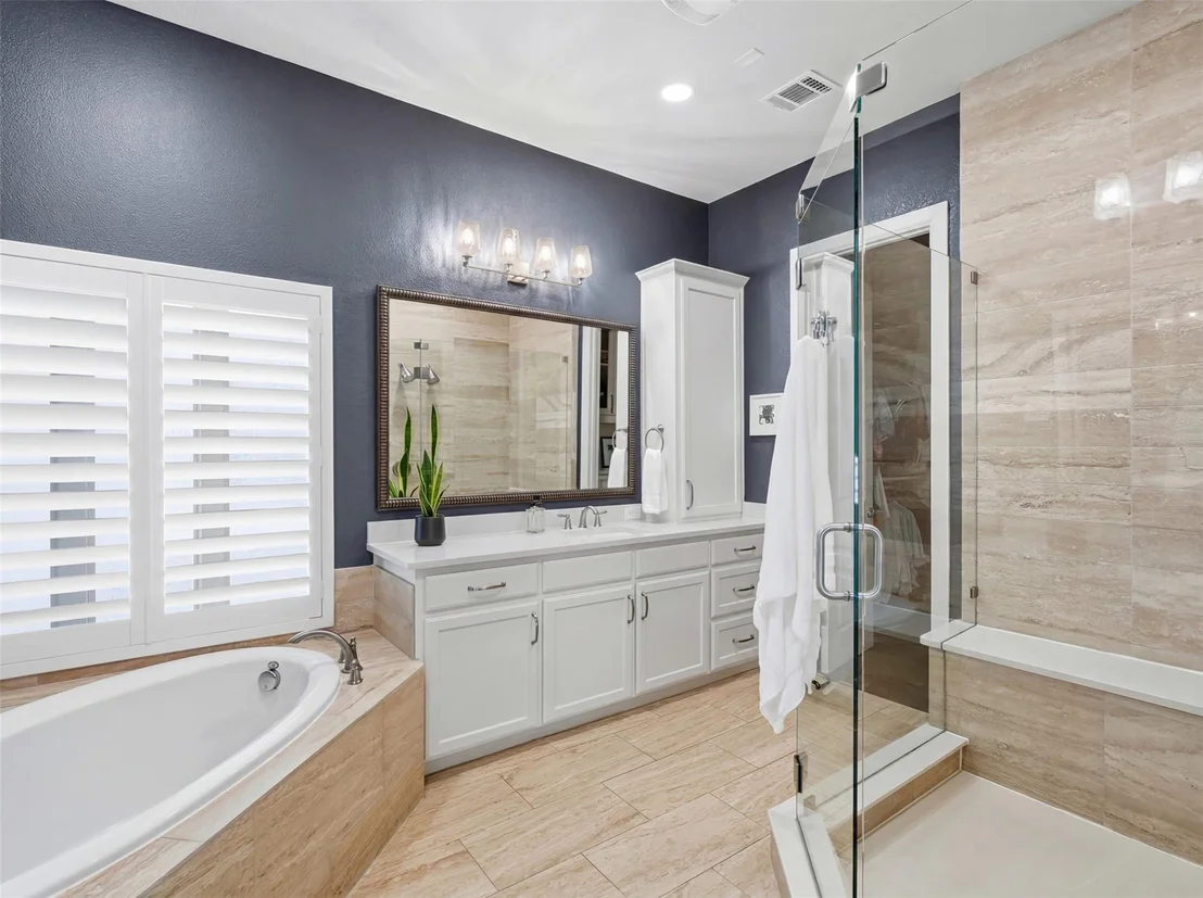 Photo of 1221 Falcon Drive