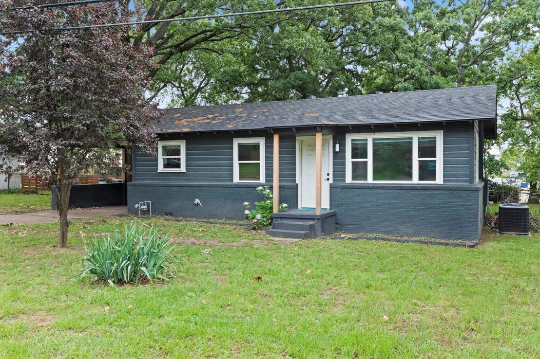 Photo of 2807 Willard Drive