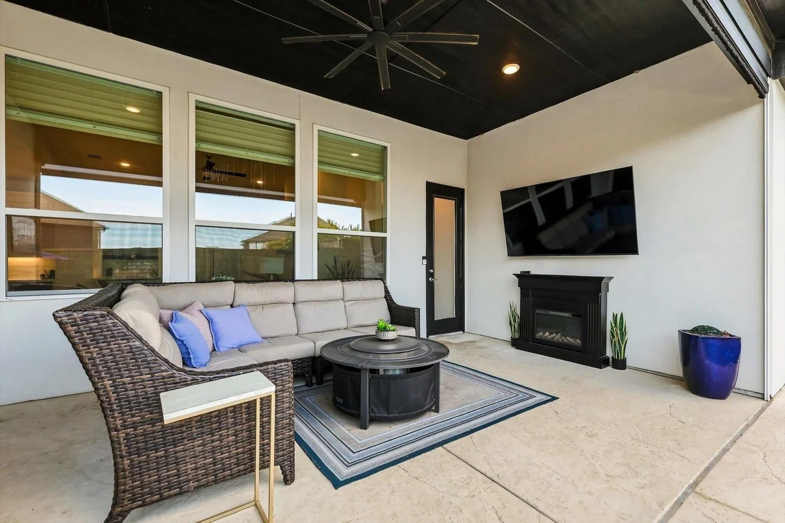 Photo of 7122 Doe Creek Lane