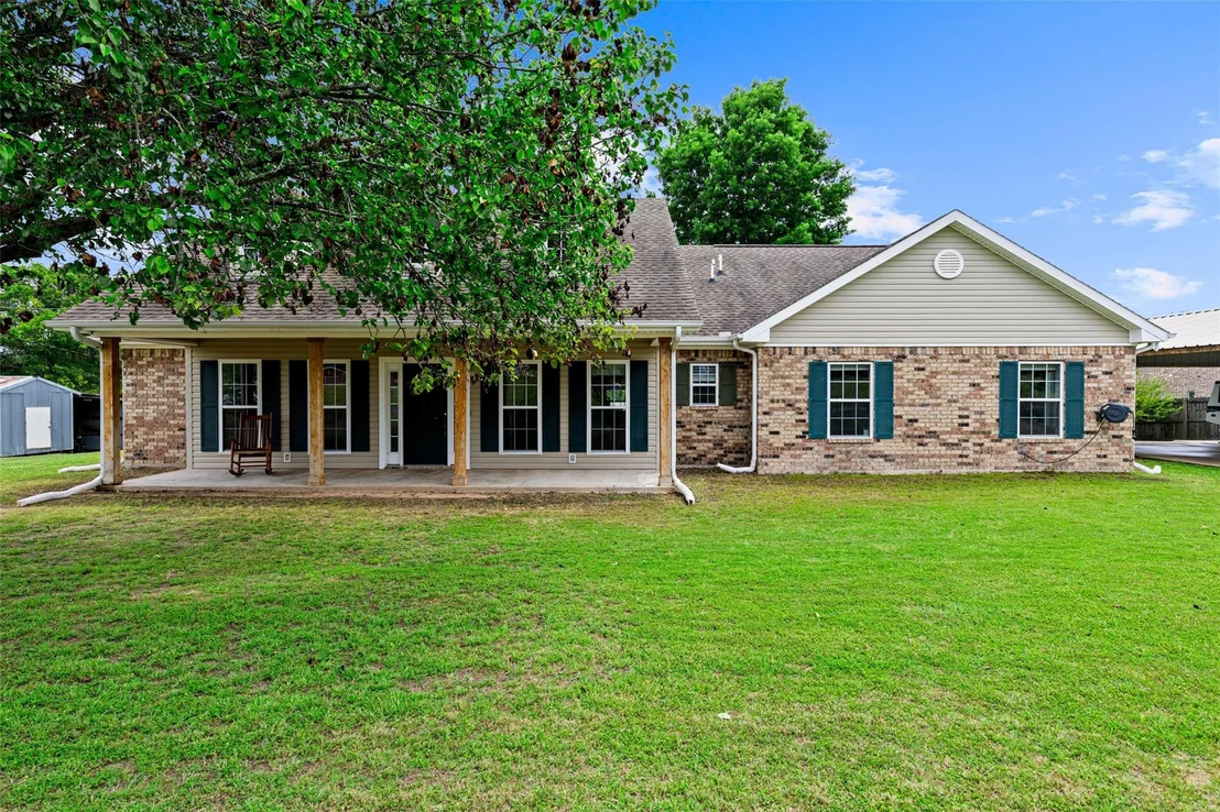 Photo of 152 Black Hawk Lane
