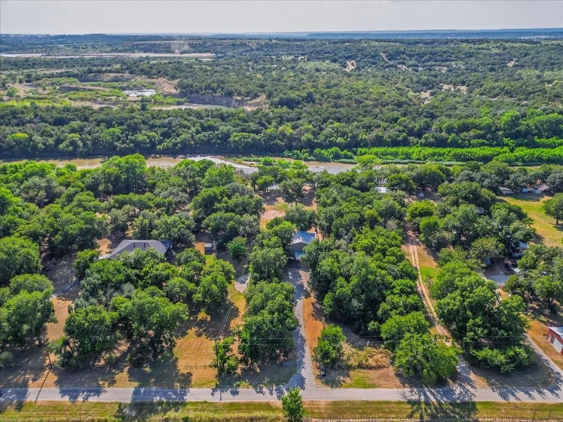 Photo of 421 N Lazy Bend Road
