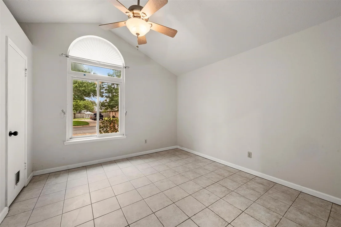 Photo of 812 Regina Drive