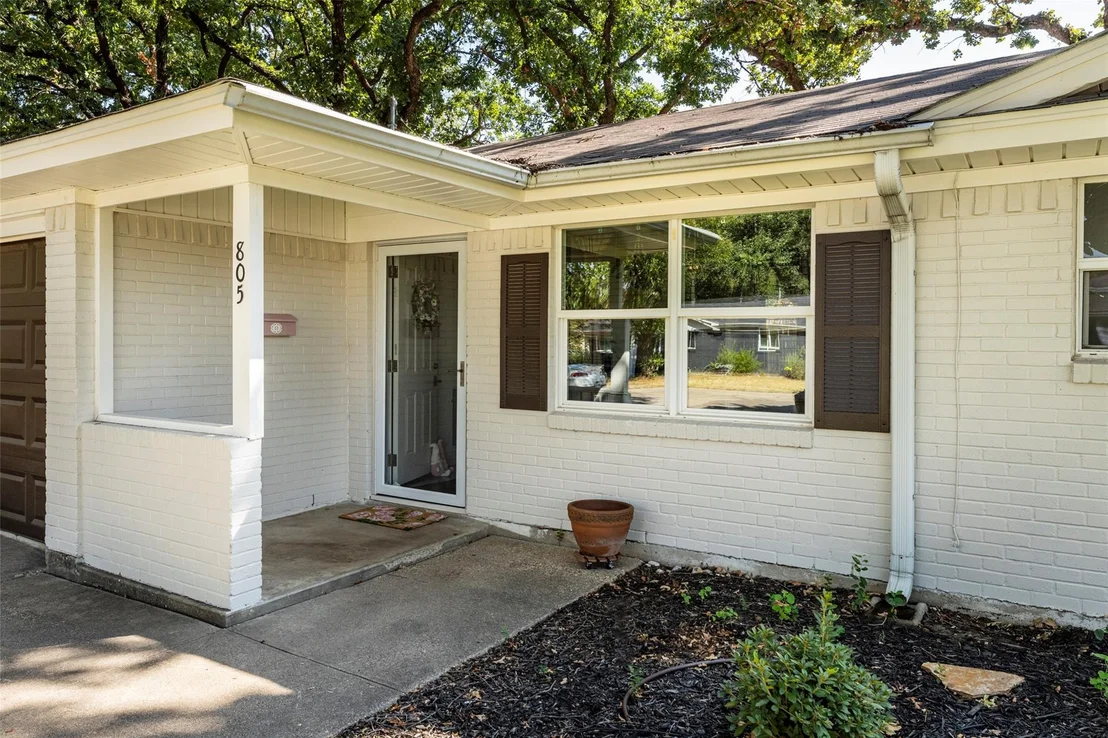 Photo of 805 Clover Park Drive