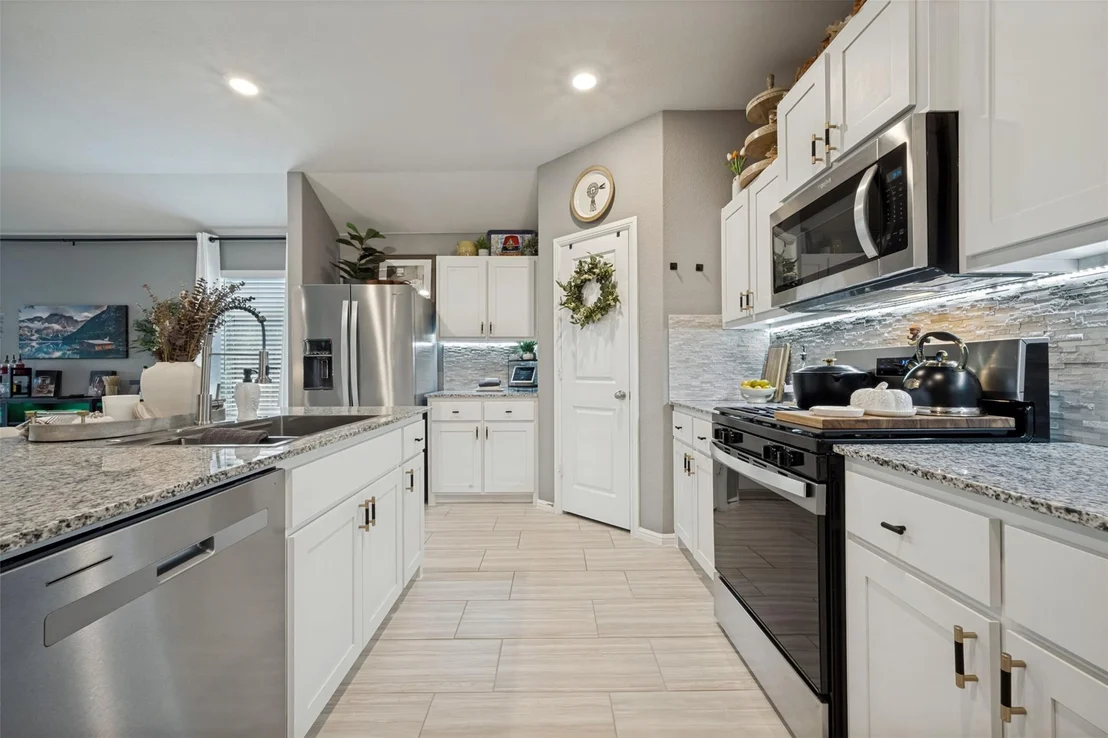 Photo of 5529 Legends Way