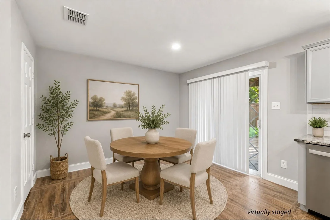 Photo of 2425 Glenhaven Drive