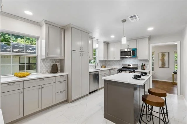 Photo of 1812 Swan Drive