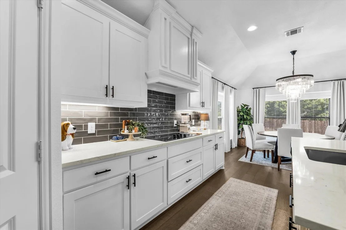 Photo of 1317 Ridgeview Drive