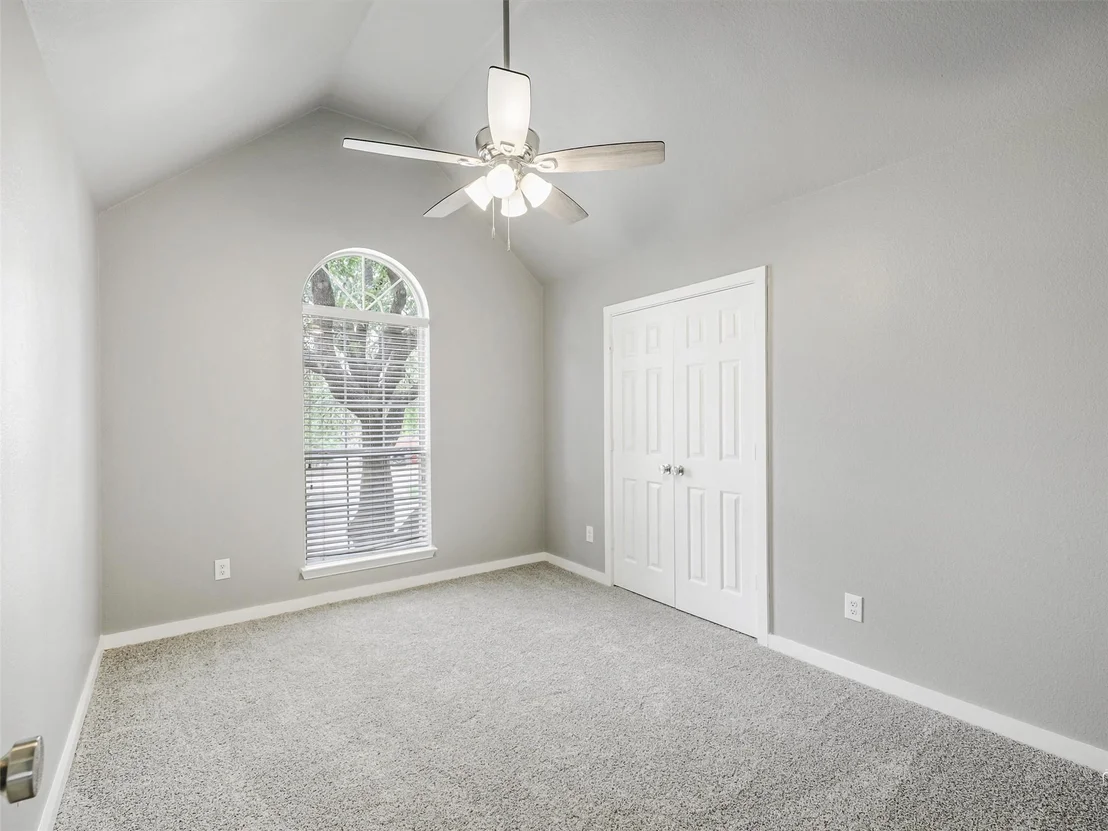 Photo of 600 Pheasant Knoll