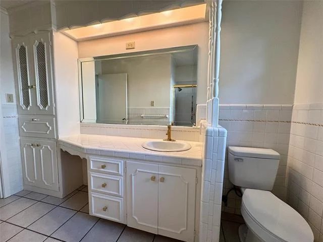 Photo of 3334 Santa Monica Drive