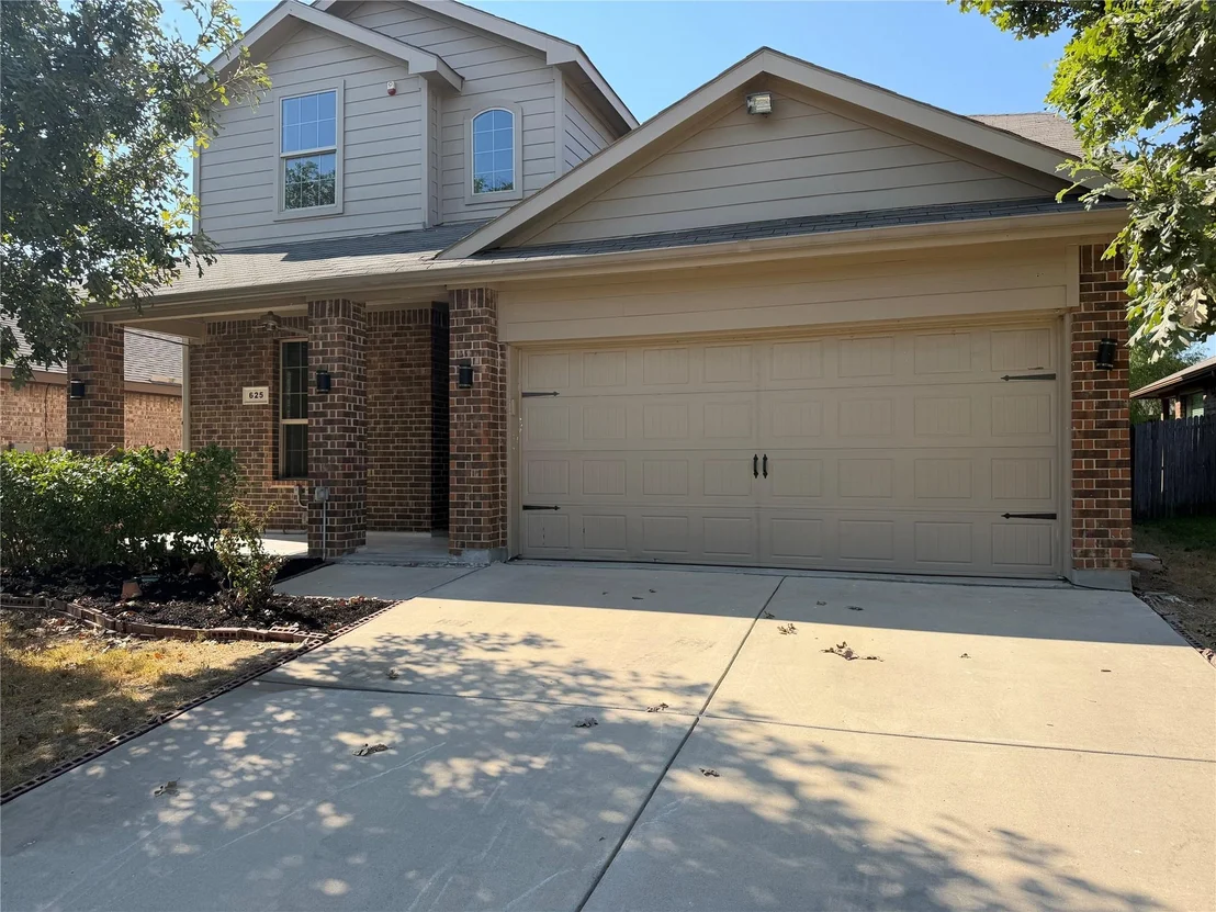 Photo of 625 River Rock Drive