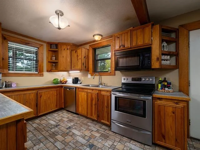Photo of 4240 County Road 2107