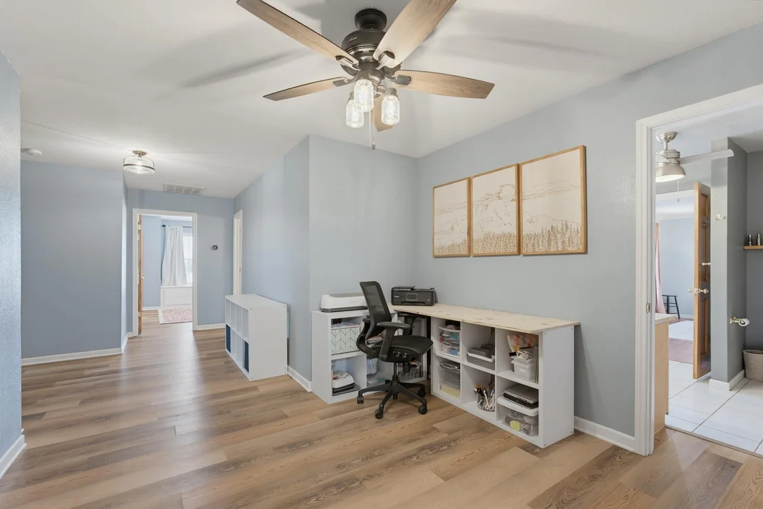 Photo of 1361 Larned Lane