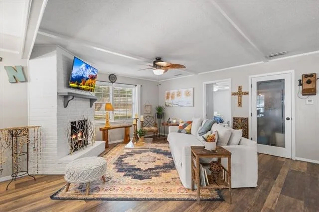 Photo of 333 Lakeview Drive