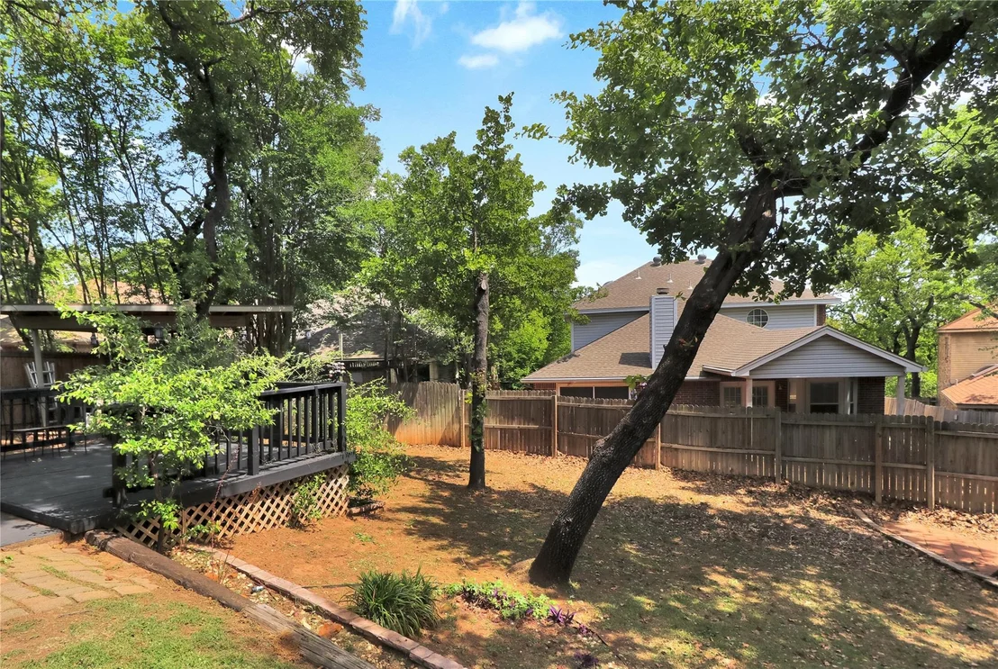 Photo of 1637 Arbor Ridge Drive