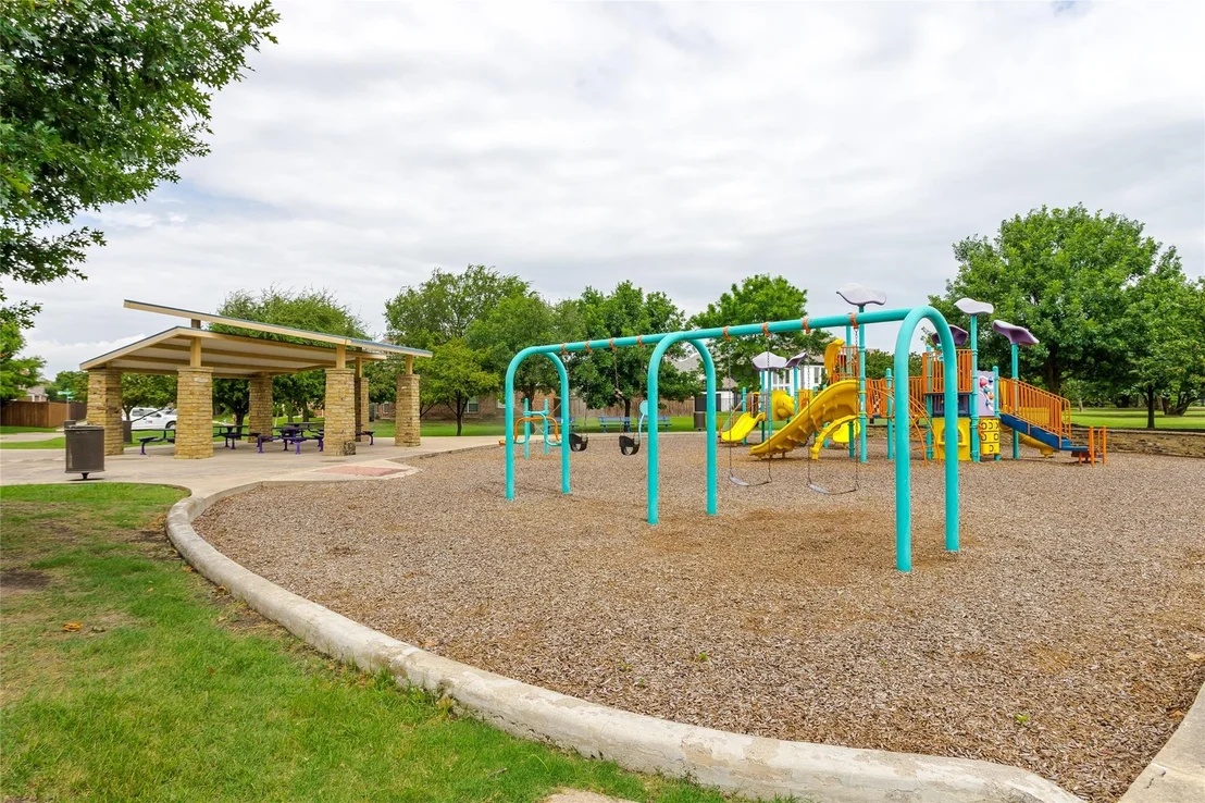 Photo of 1616 Nestledown Drive