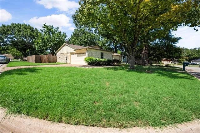 Photo of 5100 Lasalle Drive
