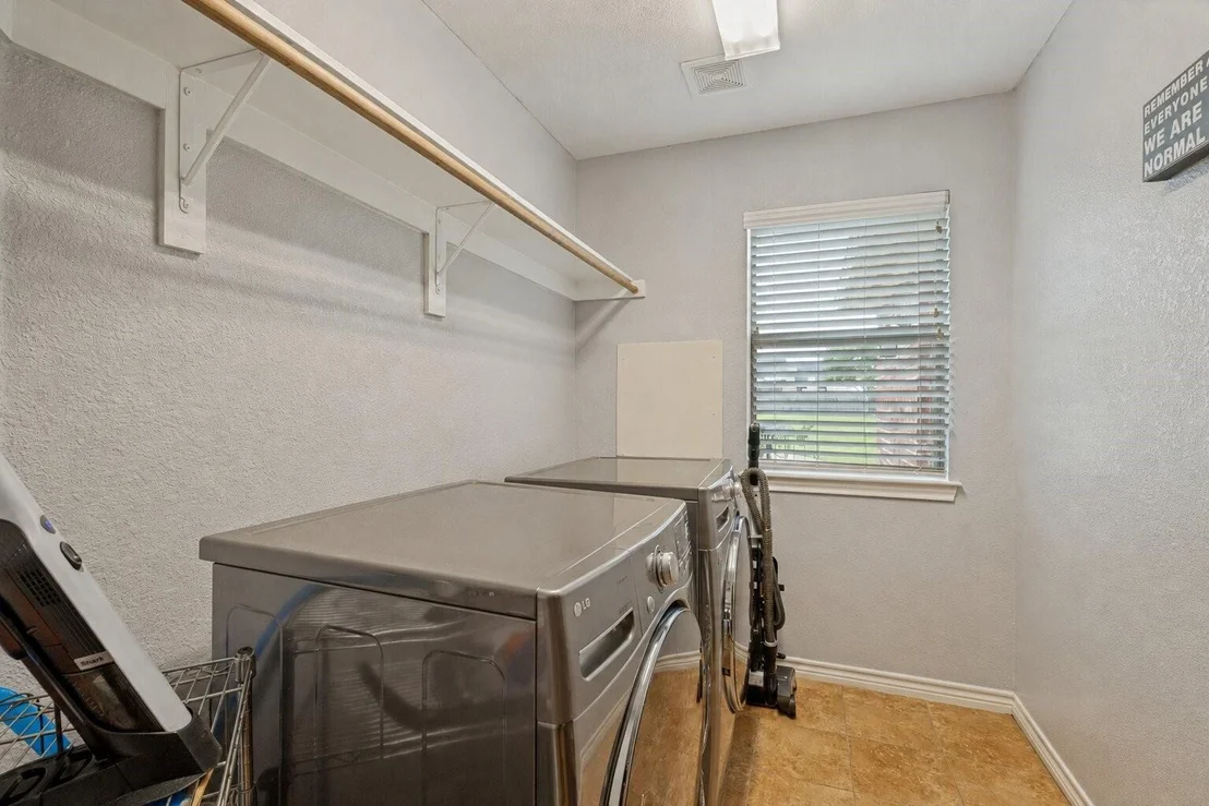 Photo of 1745 County Road 1106