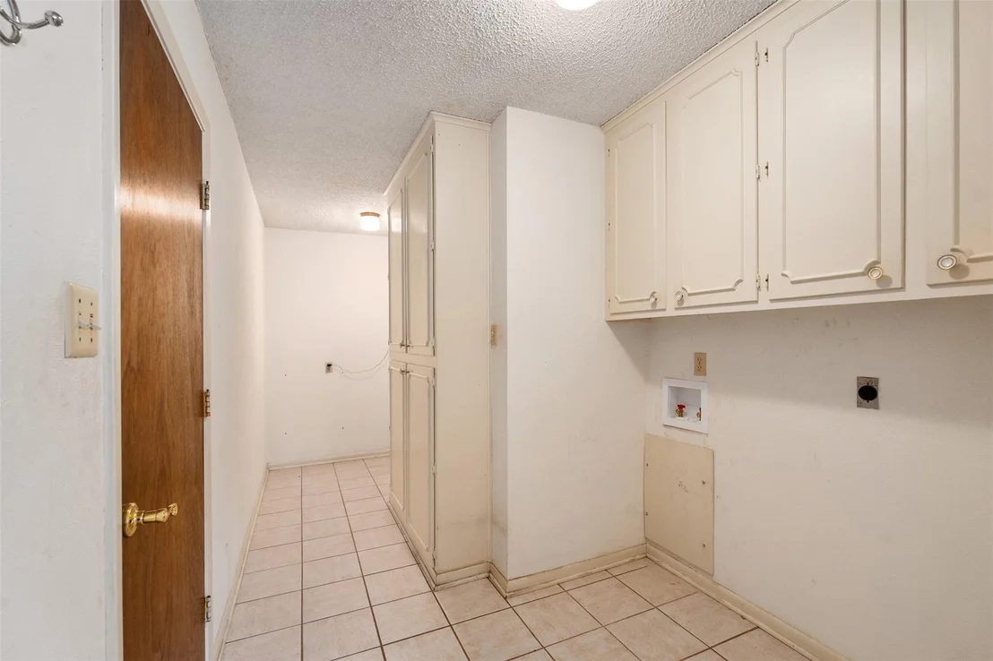 Photo of 925 Bradley Drive