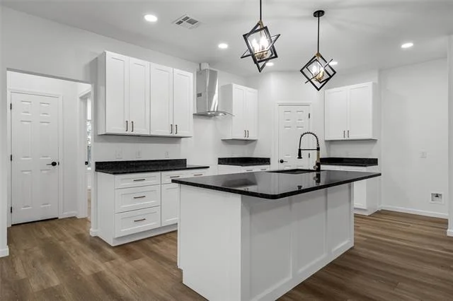 Photo of 1701 Egan Lane