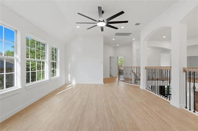 Photo of 8125 Sutherland Lane
