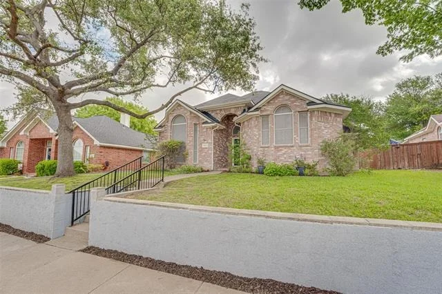 Photo of 1825 Ambrose Drive
