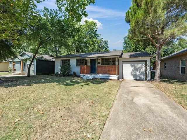Photo of 1314 Bennett Drive