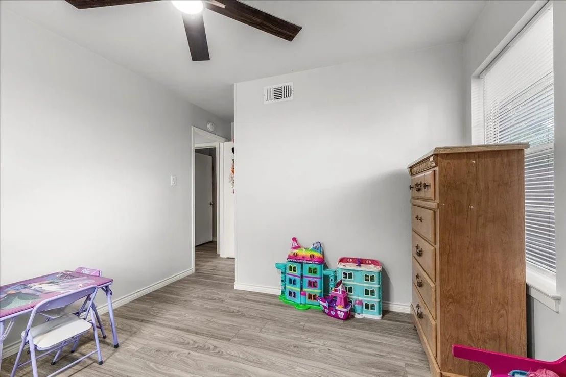 Photo of 2244 Cambridge Drive