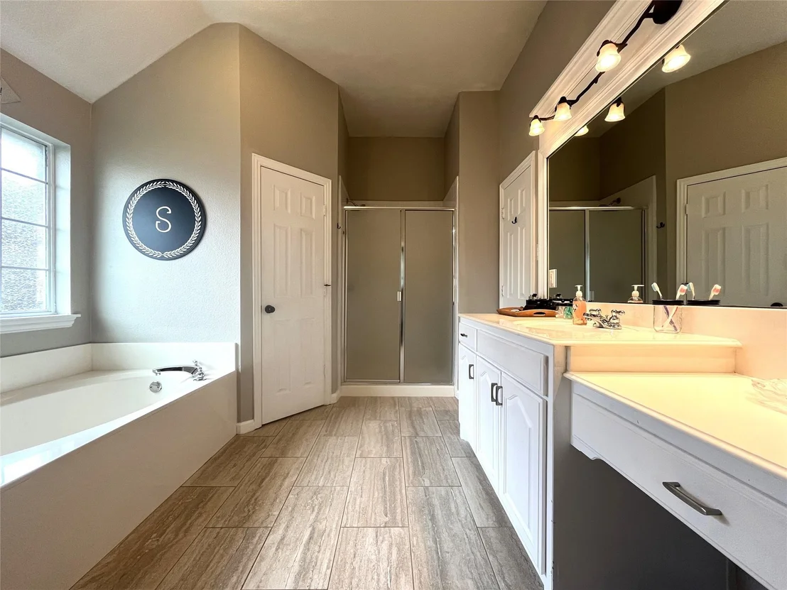 Photo of 106 Meadowlark Drive